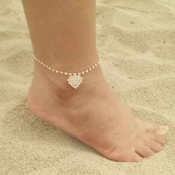 Frederick's of Hollywood Sexy Crystal Heart Anklet - Picture 6 of 7